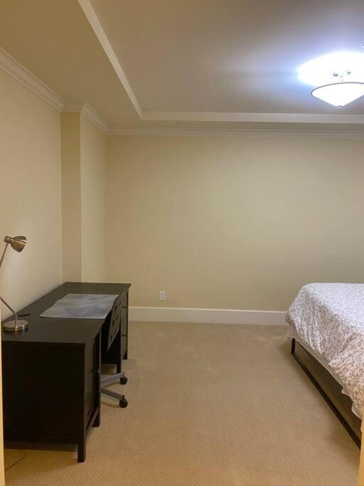 Spacious Modern New Suite Vancouver Dış mekan fotoğraf